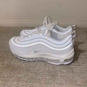 Womens size 8 Air max 97s brand new never used